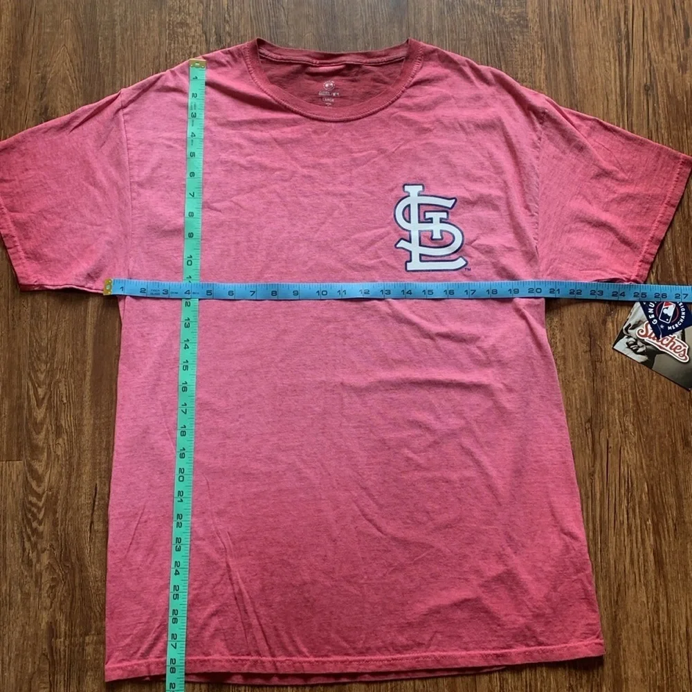 Stitches St Louis Cardinals T-Shirt Size Men’s Large Red Ombre New - Picture 2 of 6